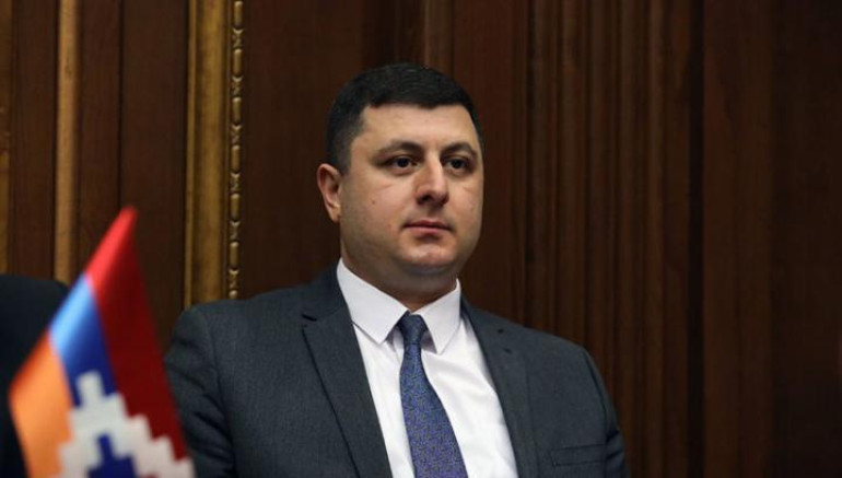 Իշխող ռեժիմի շարունակական զիջումների, աղերսումների և բանակը չկարևորելու պայմաններում, Բաքվում շարունակում են մեզ ընկալել որպես թշնшմի` դրանից բխող բոլոր uպառնալիքներով. Տիգրան Աբրահամյան