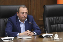 Դեբետավանում հսկում են ԱԱԾ և Հակակոռուպցիոն կոմիտեի օպերատիվ խմբերը, որ միանգամից բերման ենթարկեն այն քաղաքացիներին, ովքեր «Հայաստան» դաշինքի աջակիցներ են․ Արծվիկ Մինասյան