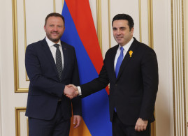 Alen Simonyan and Estonia’s Foreign Minister discussed the peace process between Armenia and Azerbaijan Alen Simonyan and Estonia’s Foreign Minister discussed the peace process between Armenia and Azerbaijan