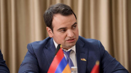 Ստեփանավանի և հարակից համայնքների դաշտերում նոր կոմբայնից բացի կաշխատի ևս մեկ կոմբայն․ Նարեկ Կարապետյան (տեսանյութ) Ստեփանավանի և հարակից համայնքների դաշտերում նոր կոմբայնից բացի կաշխատի ևս մեկ կոմբայն․ Նարեկ Կարապետյան (տեսանյութ)