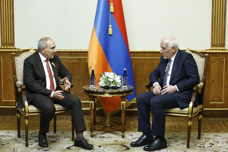 Ընտրությունների արդյունքները պետք է արտահայտեն ժողովրդի կամքը․ ընտրությունների և ժողովրդի կամքի վրա ապօրինի ազդեցության դեմ պայքար պետք է տեղի ունենա․ Նիկոլ Փաշինյանը՝ Վահագն Խաչատուրյանին