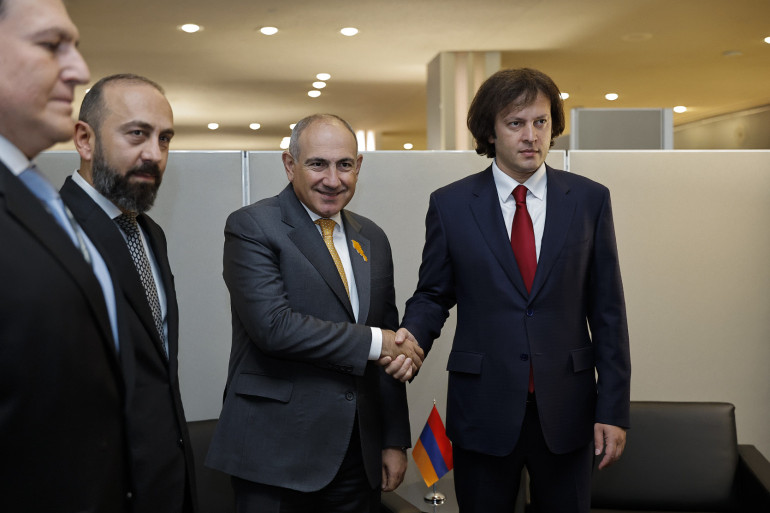 Nikol Pashinyan and Irakli Kobakhidze discussed key issues on the Armenia-Georgia relations agenda and reviewed ongoing projects