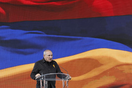 Այն ընդերքը, որն այսօր մեր աչքի առաջ դարձավ ոսկի, ՀՀ-ինն է ու ՀՀ ժողովրդի սեփականությունն է․ Փաշինյան Այն ընդերքը, որն այսօր մեր աչքի առաջ դարձավ ոսկի, ՀՀ-ինն է ու ՀՀ ժողովրդի սեփականությունն է․ Փաշինյան