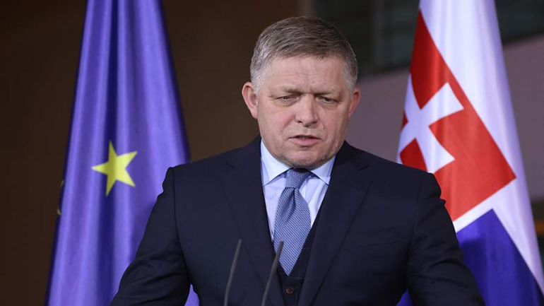 Ֆիցոն պատմել է, թե ինչպես են եվրոպացի գործընկերները հարցաքննում իրեն Պուտինի հետ ունեցած զրույցի մասին նույնիսկ լոգարանում Ֆիցոն պատմել է, թե ինչպես են եվրոպացի գործընկերները հարցաքննում իրեն Պուտինի հետ ունեցած զրույցի մասին նույնիսկ լոգարանում