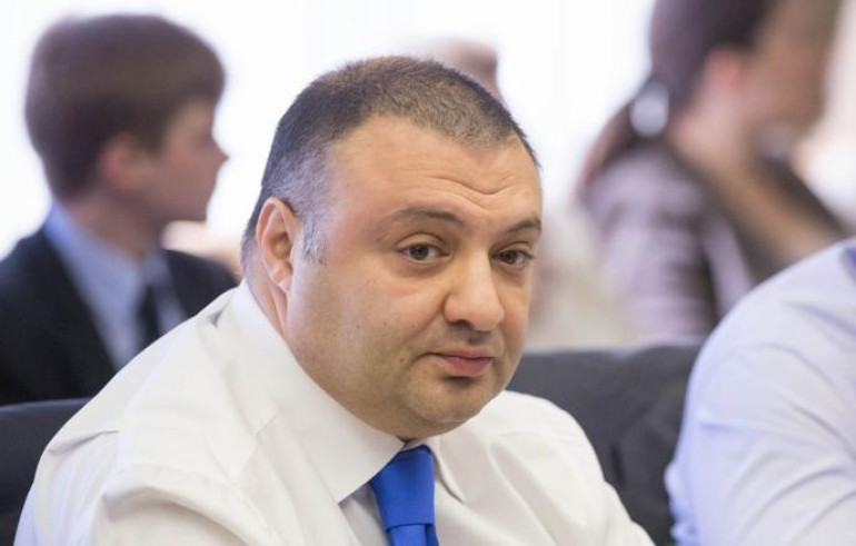 ՎՏԲ-ի նախկին թոփ-մենեջեր Տեր-Ավանեսովի նկատմամբ միջազգային հետախուզում է հայտարարվել ՎՏԲ-ի նախկին թոփ-մենեջեր Տեր-Ավանեսովի նկատմամբ միջազգային հետախուզում է հայտարարվել