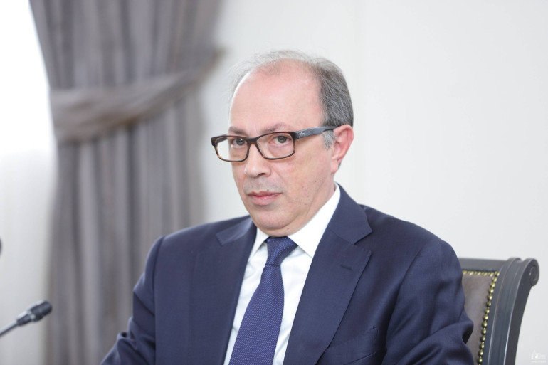 Ազգերը չեն անհետանում միայն պարտությամբ, նրանք անհետանում են այն պահին, երբ համաձայնվում են մոռանալ․ Արա Այվազյան Ազգերը չեն անհետանում միայն պարտությամբ, նրանք անհետանում են այն պահին, երբ համաձայնվում են մոռանալ․ Արա Այվազյան