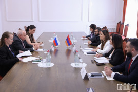ՔՊ-ականներն ու Կոպիրկինը քննարկել են Հայաստան-Ռուսաստան միջխորհրդարանական հարաբերությունների զարգացմանն առնչվող հարցեր ՔՊ-ականներն ու Կոպիրկինը քննարկել են Հայաստան-Ռուսաստան միջխորհրդարանական հարաբերությունների զարգացմանն առնչվող հարցեր