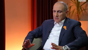 Ես կարդացել եմ եկեղեցուն վերաբերող զեկույցը մի քանի անգամ, այդ թվում խմբագրումներ եմ արել․ Նիկոլ Փաշինյան Ես կարդացել եմ եկեղեցուն վերաբերող զեկույցը մի քանի անգամ, այդ թվում խմբագրումներ եմ արել․ Նիկոլ Փաշինյան