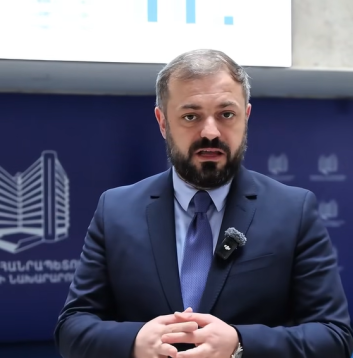 Պետությունը կսուբսիդավորի էլեկտրաէներգիայի կուտակիչների վարկերի և լիզինգի տոկոսադրույքները․ Գևորգ Պապոյան