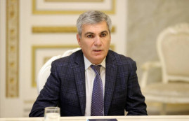 Անհրաժեշտ է արագացված դատական նիստեր անցկացնել, օրենքի ուժով լուծարել և արգելել դրսից ուղղորդվող ու ընտրությունները փողով կեղծող կուսակցությունների գործունեությունը․ դրանից հետո ժողովուրդը կորոշի՝ ում ընտրել․ Արամ Սարգսյան