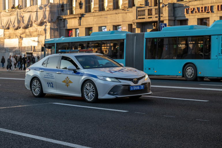In Petersburg, 2 minors were arrested for trying to set the police station and cars on fire