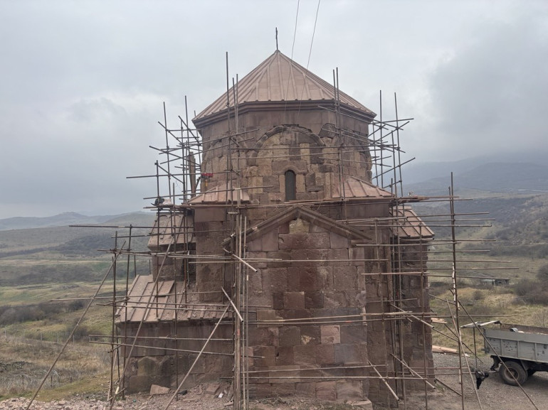 ԿԳՄՍ նախարարության ներկայացուցիչներն այցելել են Տավուշի վերականգնվող հուշարձանների տարածք