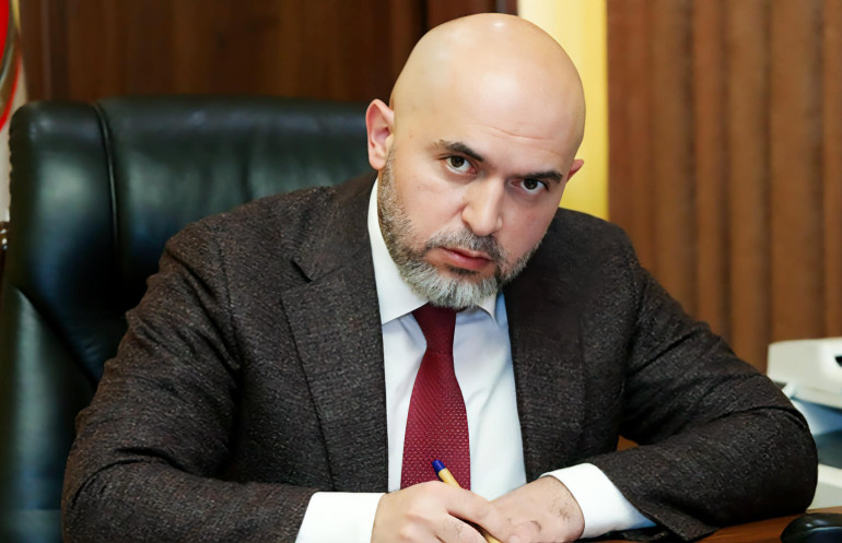 Երկրում իշխանազավթումից հետո գրեթե բոլոր միջազգային զեկույցներում «թավշյաներին» ավանսով նկարած բարձր թվերը հետագա տարիներին հօդս են ցնդել՝ մերկացնելով իշխանախմբի ողջ թշվառությունը և իրական դեմքը. Աշոտյան Երկրում իշխանազավթումից հետո գրեթե բոլոր միջազգային զեկույցներում «թավշյաներին» ավանսով նկարած բարձր թվերը հետագա տարիներին հօդս են ցնդել՝ մերկացնելով իշխանախմբի ողջ թշվառությունը և իրական դեմքը. Աշոտյան