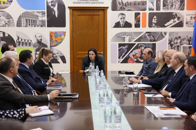 Ժաննա Անդրեասյանը ռեկտորների հետ քննարկել է բարձրագույն կրթության ոլորտի բարեփոխումները