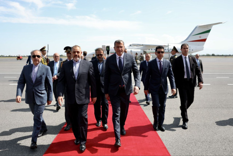 Հայաստան է ժամանել Իրանի պաշտպանության և ԶՈւ-երի աջակցման նախարարը