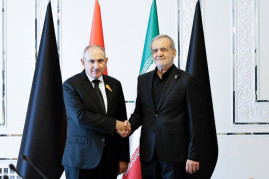 Пашинян встретился с президентом Ирана Масудом Пезешкианом