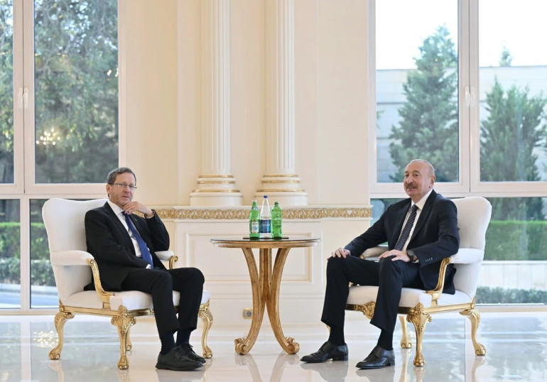 Իլհամ Ալիևն ու Իցհակ Հերցոգը քննարկել են երկկողմ հարաբերություններին առնչվող հարցեր