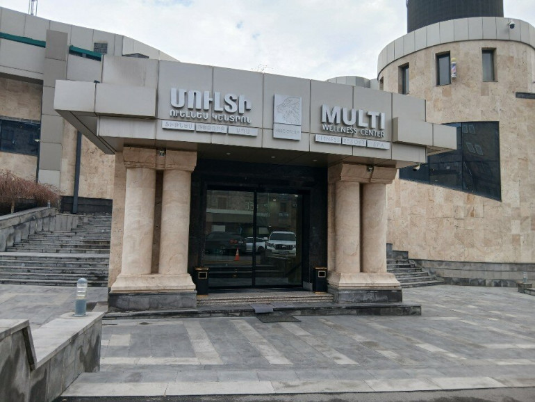 Ահազանգ է ստացվել, որ մի երեխա տեղափոխվել է բժշկական կենտրոն․ կազմված փաստաթղթերը փոխանցվել են ՔԿ․ ՆԳՆ-ն՝ «Երևան ուելնես»-ում քլորի չափից ավելի արտահոսքի մասին Ահազանգ է ստացվել, որ մի երեխա տեղափոխվել է բժշկական կենտրոն․ կազմված փաստաթղթերը փոխանցվել են ՔԿ․ ՆԳՆ-ն՝ «Երևան ուելնես»-ում քլորի չափից ավելի արտահոսքի մասին