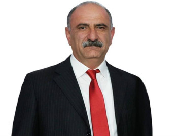 Բերման են ենթարկվել Եղեգնաձորի գործող համայնքապետ Դավիթ Հարությունյանը, փոխքաղաքապետ Վարդան Ավագյանն ու ավագանու 3 անդամ Բերման են ենթարկվել Եղեգնաձորի գործող համայնքապետ Դավիթ Հարությունյանը, փոխքաղաքապետ Վարդան Ավագյանն ու ավագանու 3 անդամ