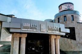 «Մուլտի ուելնես» մարզաառողջարանային համալիրում լողավազանում քլորի չափից ավելի արտահոսք է եղել․ շտապօգնություն են կանչել․ պարզաբանում «Մուլտի ուելնես» մարզաառողջարանային համալիրում լողավազանում քլորի չափից ավելի արտահոսք է եղել․ շտապօգնություն են կանչել․ պարզաբանում