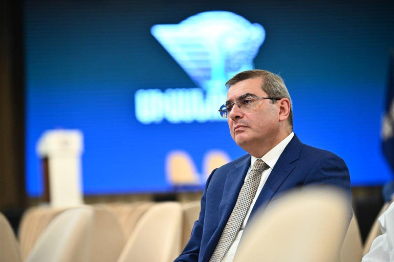 Փոփոխություն ցանկացողները ոչ միայն քիչ էին թվով, այլ հաճախ զիջում էին նաև կազմակերպվածությամբ, համառությամբ և սեփական համոզմունքների նկատմամբ ունեցած հավատով․ Դավիթ Անանյան Փոփոխություն ցանկացողները ոչ միայն քիչ էին թվով, այլ հաճախ զիջում էին նաև կազմակերպվածությամբ, համառությամբ և սեփական համոզմունքների նկատմամբ ունեցած հավատով․ Դավիթ Անանյան