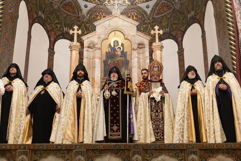 Տեսանյութ․Սուրբ Ծնունդը հոգեպես վերափոխվելու, մեր ուխտն առ Աստված նորոգելու գեղեցիկ առիթ է․ Ճրագալույցի Պատարագ՝ Մայր Տաճարում