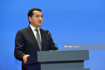 Ադրբեջանը ցանկանում է խաղաղության համաձայնագիր կնքել ոչ միայն Հայաստանի կառավարության, այլև հայ ժողովրդի հետ. Հիքմեթ Հաջիև