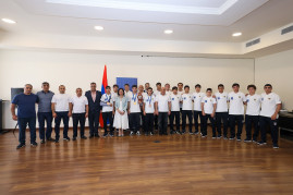Աննկարագրելի հպարտության զգացում ունեցանք, երբ հնչեց ՀՀ օրհներգը, ու բարձրացվեց մեր եռագույնը․ Ժաննա Անդրեասյանն ընդունել է հունահռոմեական և ազատ ոճի ըմբշամարտի պատանեկան հավաքականների անդամներին