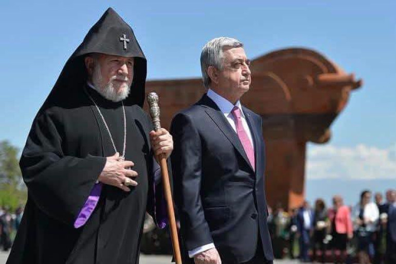 Ձեր հոգևոր ծառայությունը, հատկապես այս օրերին, առանձնահատուկ դեր և նշանակություն ունի Հայոց Եկեղեցու միասնականության գործում․ Սերժ Սարգսյանը շնորհավորել է Ամենայն Հայոց Կաթողիկոսին ծննդյան առթիվ Ձեր հոգևոր ծառայությունը, հատկապես այս օրերին, առանձնահատուկ դեր և նշանակություն ունի Հայոց Եկեղեցու միասնականության գործում․ Սերժ Սարգսյանը շնորհավորել է Ամենայն Հայոց Կաթողիկոսին ծննդյան առթիվ