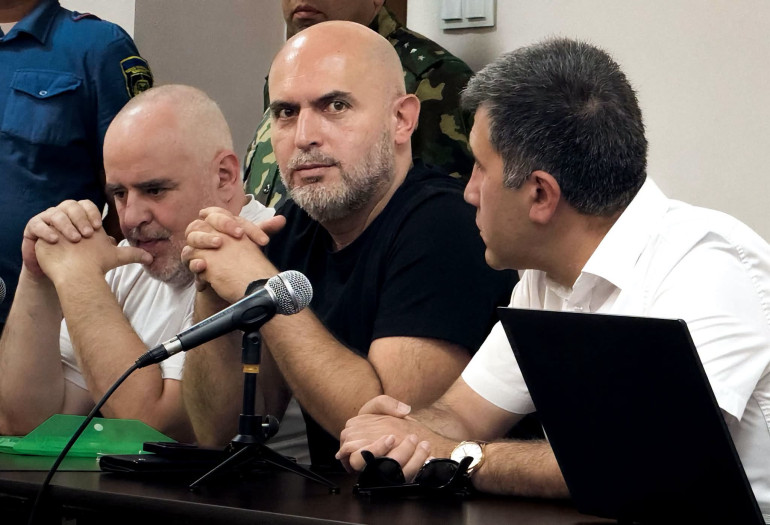 Ռոբերտ Քոչարյանի նկատմամբ իրականացվում է քաղաքական հաշվեհшրդար, բայց «բա խի՞ Սերժին չեն նստցնում» վնգuտալը բարո չէ, քաղաքական չէ և տմшրդի է. Արմեն Աշոտյան Ռոբերտ Քոչարյանի նկատմամբ իրականացվում է քաղաքական հաշվեհшրդար, բայց «բա խի՞ Սերժին չեն նստցնում» վնգuտալը բարո չէ, քաղաքական չէ և տմшրդի է. Արմեն Աշոտյան