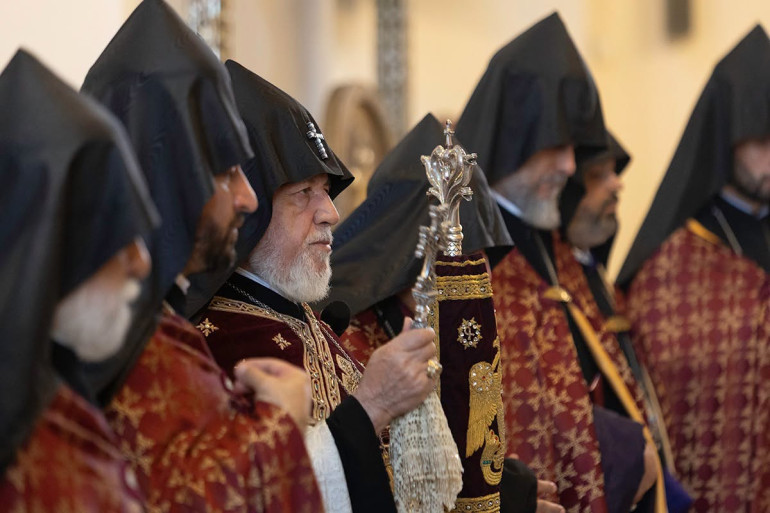 Արցախի Անկախության օրվա առիթով Մայր Տաճարում կատարվեց Խաղաղության աղոթք Արցախի Անկախության օրվա առիթով Մայր Տաճարում կատարվեց Խաղաղության աղոթք