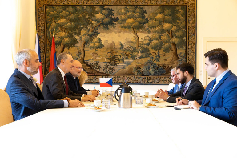Վահան Կոստանյանը Չեխիայի ԱԳ նախարարի տեղակալի հետ քննարկել է ՀՀ-ԵՄ գործընկերության ռազմավարական օրակարգը