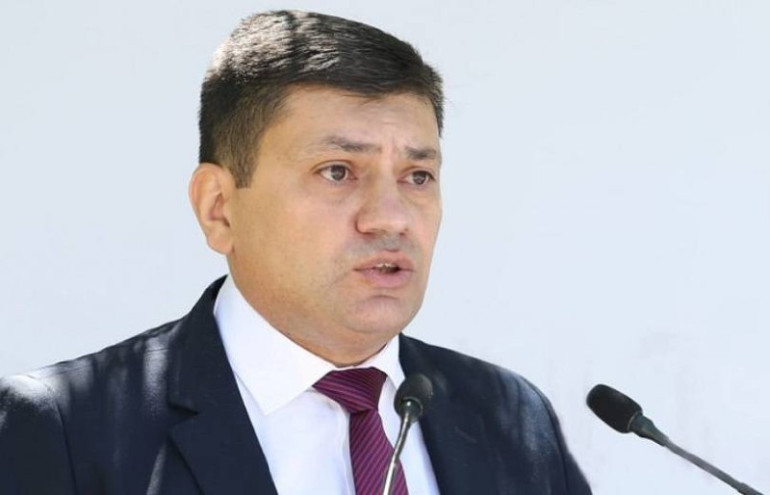 Ձերբակալվել են «Հայրենիք» կուսակցության քարտուղար Խաչիկ Գալստյանը և Վաղարշապատում «Հայրենիք» կուսակցության պատասխանատու Արամ Քոչարյանը Ձերբակալվել են «Հայրենիք» կուսակցության քարտուղար Խաչիկ Գալստյանը և Վաղարշապատում «Հայրենիք» կուսակցության պատասխանատու Արամ Քոչարյանը