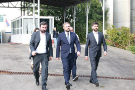 Խաղողի մթերման գործընթացում այս տարի ևս խնդիրներ չեն առաջանա․ Գևորգ Պապոյան Խաղողի մթերման գործընթացում այս տարի ևս խնդիրներ չեն առաջանա․ Գևորգ Պապոյան