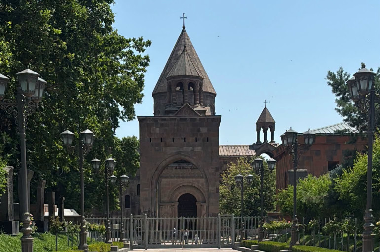 Կառավարության կողմից հրապարակված Հայաստանյայց Առաքելական Սուրբ Եկեղեցու մասին զեկույցն իր բովանդակության և ձևի մեջ հակասահմանադրական է, հակականոնական և անօրինական․ Մայր Աթոռ Կառավարության կողմից հրապարակված Հայաստանյայց Առաքելական Սուրբ Եկեղեցու մասին զեկույցն իր բովանդակության և ձևի մեջ հակասահմանադրական է, հակականոնական և անօրինական․ Մայր Աթոռ
