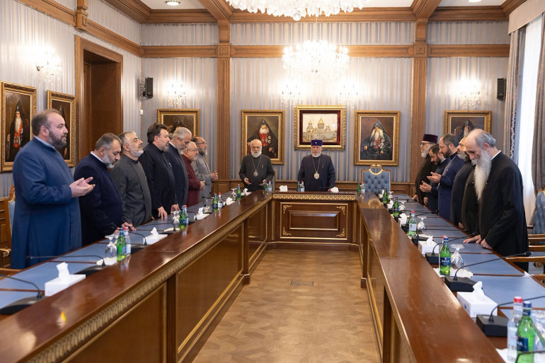 Իշխող քաղաքական ուժը ապօրինի բոլոր միջոցների կիրառմամբ, բռնաճնշnւմներով փորձեր է կատարում միջամտելու Հայոց Եկեղեցու ներքին կյանքին ու ինքնակառավարմանը․ հայտարարություն Իշխող քաղաքական ուժը ապօրինի բոլոր միջոցների կիրառմամբ, բռնաճնշnւմներով փորձեր է կատարում միջամտելու Հայոց Եկեղեցու ներքին կյանքին ու ինքնակառավարմանը․ հայտարարություն
