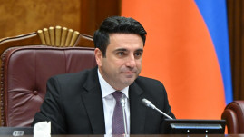 Ես վստահ եմ, որ Զելենսկին չգիտի, որ մոլորակի վրա նման մարդ գոյություն ունի. Ալեն Սիմոնյանը՝ Անդրանիկ Թևանյանի մասին Ես վստահ եմ, որ Զելենսկին չգիտի, որ մոլորակի վրա նման մարդ գոյություն ունի. Ալեն Սիմոնյանը՝ Անդրանիկ Թևանյանի մասին