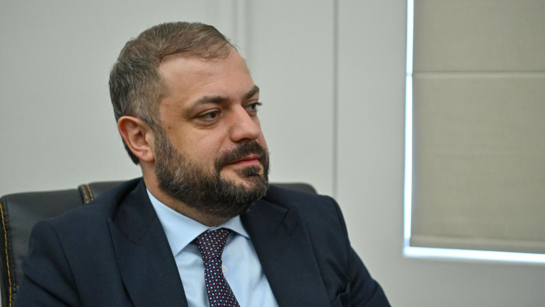 Եթե ՌԴ-ն կարողանա ներդրումներ անել և սպասարկել համակարգը, որ բեռները ՀՀ-ով անցնեն, մենք դրանից օգուտ ունենանք, «պրոբլեմ» չունենք. Պապոյան Եթե ՌԴ-ն կարողանա ներդրումներ անել և սպասարկել համակարգը, որ բեռները ՀՀ-ով անցնեն, մենք դրանից օգուտ ունենանք, «պրոբլեմ» չունենք. Պապոյան