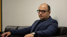 Աշոտյանի դեպքում սա արդեն անձնական վենդետա է, ակնհայտ է, որ հաշվի առնելով իր ակտիվությունը՝ հերթական ջղաձգումների դրսևորումն է տեղի ունեցել. Մամիջանյան
