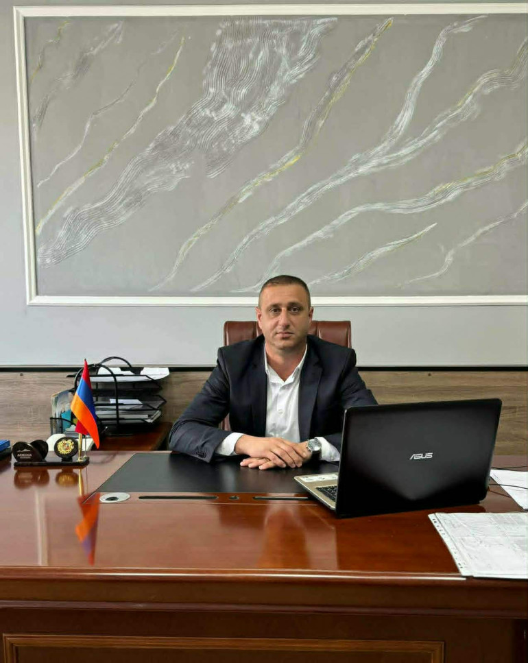 Ախուրյանի ՔՊ-ական համայնքապետն աշխատանքից ազատել է ԲՀԿ-ական տեղակալին Ախուրյանի ՔՊ-ական համայնքապետն աշխատանքից ազատել է ԲՀԿ-ական տեղակալին