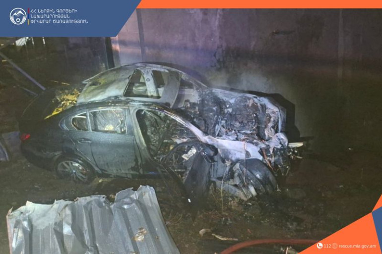 Բшխվել են «Tesla»-ն և «BMW»-ն, վերջինը դուրս է եկել ճանապարհի երթևեկելի հատվածից և բռնկվել