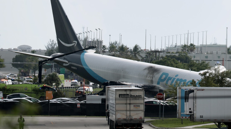 5 dead, 5 injured after Amazon cargo aircraft overruns runway in Miami, striking multiple vehicles 5 dead, 5 injured after Amazon cargo aircraft overruns runway in Miami, striking multiple vehicles