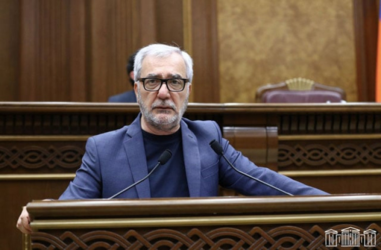 ԱԺ-ում քննարկվում է Անդրանիկ Քոչարյանի վարքագծի վերաբերյալ էթիկայի հանձնաժողով ստեղծելու հարցը