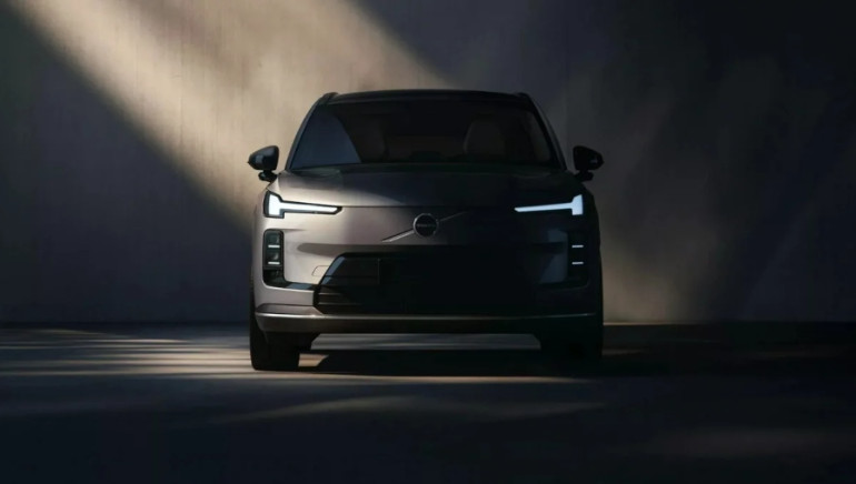Volvo-ն XC70-ը վերադառնում է՝ որպես լիարժեք քրոսովեր (լուսանկարներ)