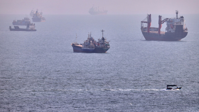 Iran fires retaliatory strikes following US attacks on Larak island in the Strait of Hormuz