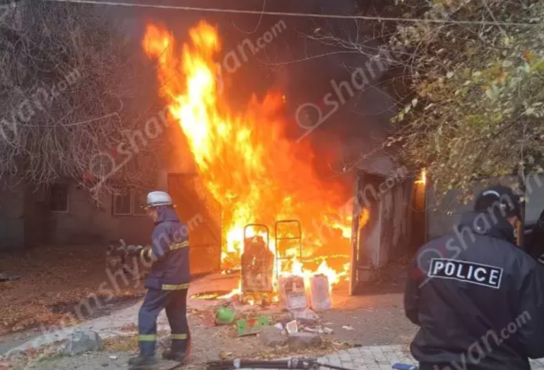 Հրդեհ՝ Երևանի կենտրոնում, վնասվել է «Citroen C5» մակնիշի ավտոմեքենա