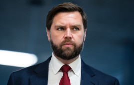 Вэнс посоветовал Украине сосредоточиться на обороне, а не наступлении Вэнс посоветовал Украине сосредоточиться на обороне, а не наступлении