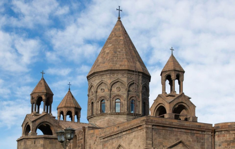 Հինգ քահանա և մեկ եպիսկոպոս գտնվում են Երևանի ՔԿ-ում. Մայր Աթոռ Հինգ քահանա և մեկ եպիսկոպոս գտնվում են Երևանի ՔԿ-ում. Մայր Աթոռ