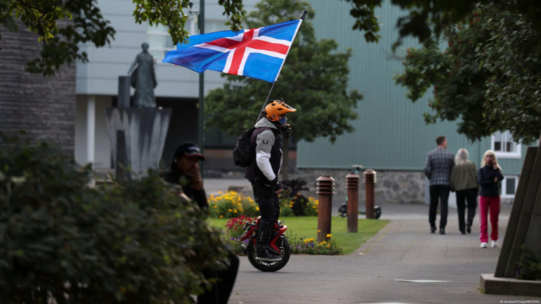 Iceland rejects EU accession talks after divisive referendum campaign Iceland rejects EU accession talks after divisive referendum campaign