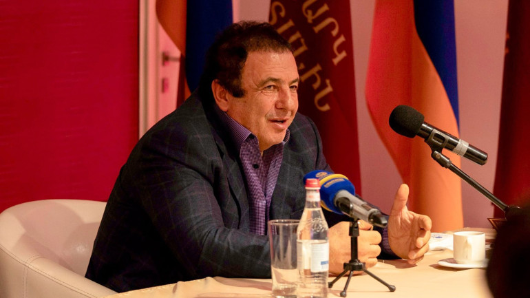 Անելու եմ այնպես, որ բոլոր ունակ , կամք, սկզբունքներ ունեցող, աշխատելու ցանկություն ունեցող գործիչներն ունենան իրենց կարևոր տեղն այն թիմում, որն ընտրությունների կգնա «Առաջարկ Հայաստանին» ծրագրով․ Ծառուկյան Անելու եմ այնպես, որ բոլոր ունակ , կամք, սկզբունքներ ունեցող, աշխատելու ցանկություն ունեցող գործիչներն ունենան իրենց կարևոր տեղն այն թիմում, որն ընտրությունների կգնա «Առաջարկ Հայաստանին» ծրագրով․ Ծառուկյան